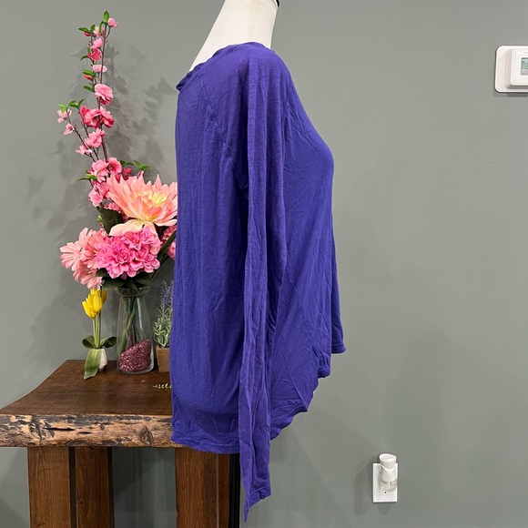 Splendid Long Sleeve - Picture 2 of 11